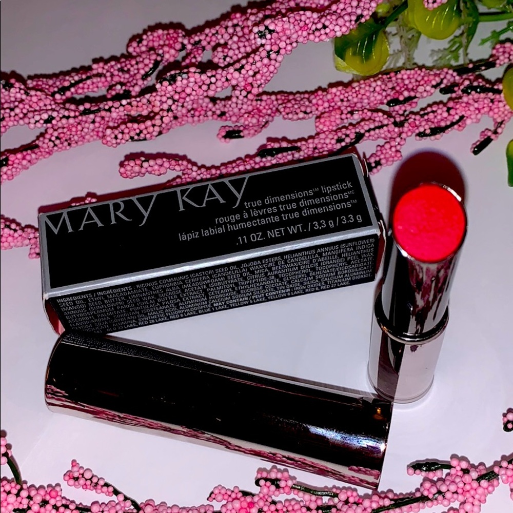 Mary Kay True Dimensions Lipstick 💄